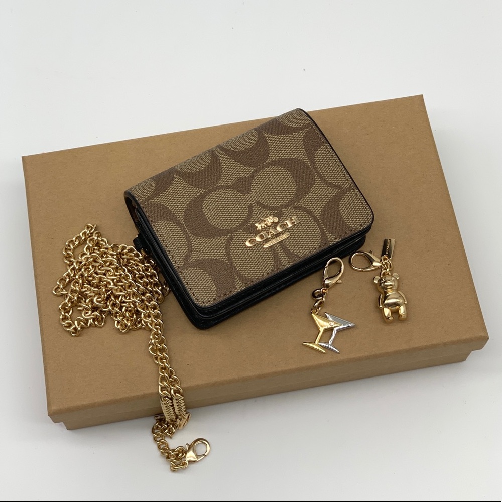 Coach 
Boxed Mini Wallet On A Chain In Blocked Signature Canvas